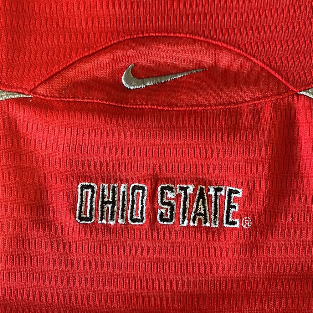 Ohio State Nike Team Dri-fit Size Large T-Shirt